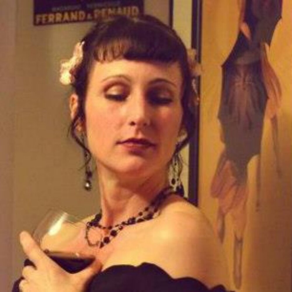 Meet your Posher, Ellie!